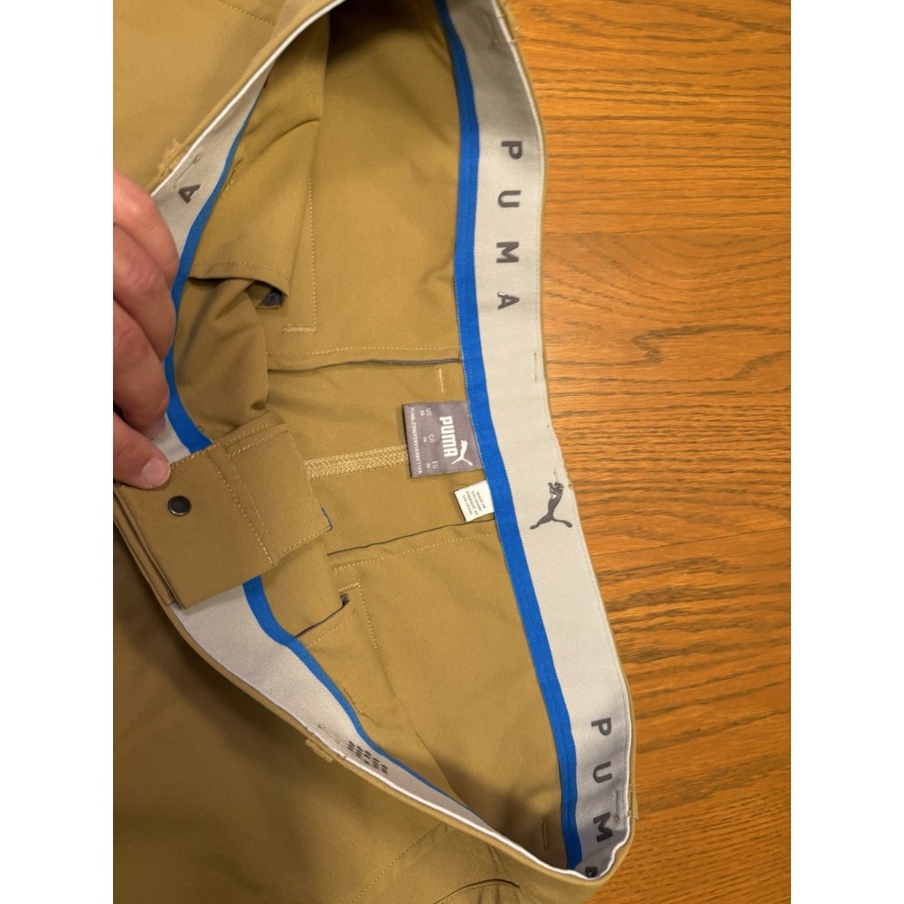 Mens Puma Golf Shorts Size 34 10 In Inseam Khaki - Picture 2 of 3